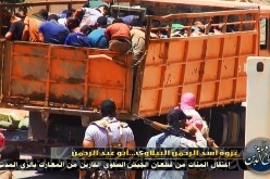 War Crime! Syrian Rebels Mass Execute Civilians – GRAPHIC VIDEO